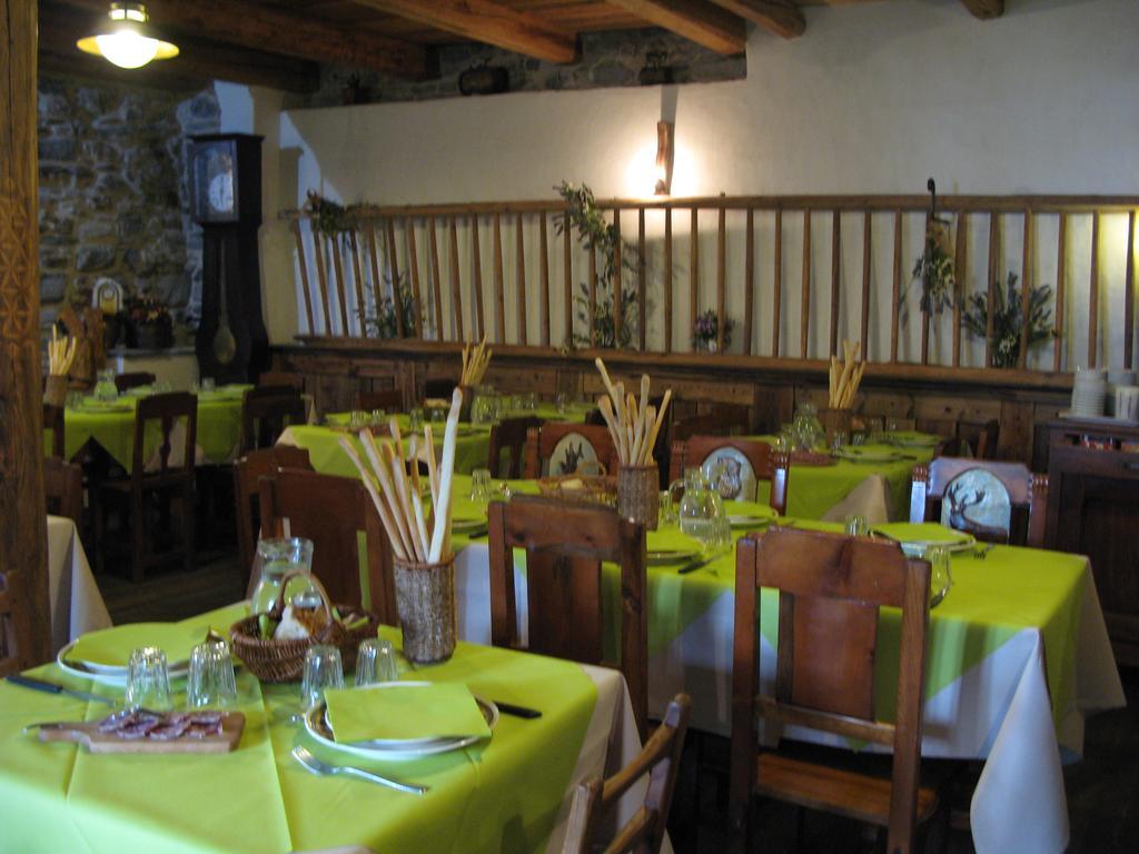 AGRITURISMO BARBA GUST CESANA TORINESE Italia da 118 HOTELMIX